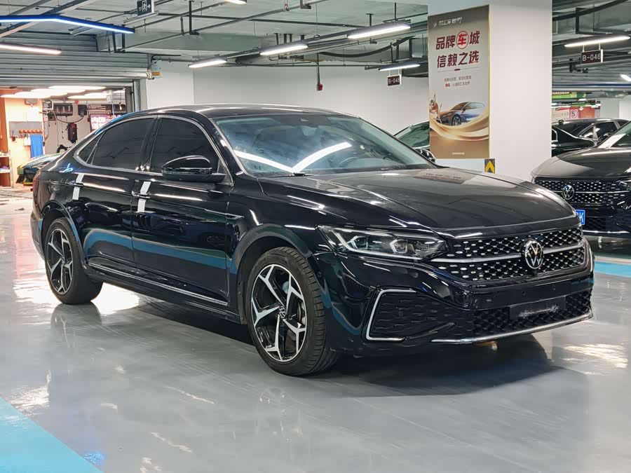 Volkswagen Passat 2024