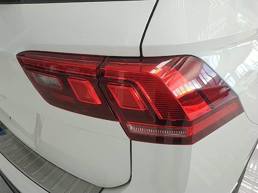 Volkswagen Tiguan L 2025 — фото 8