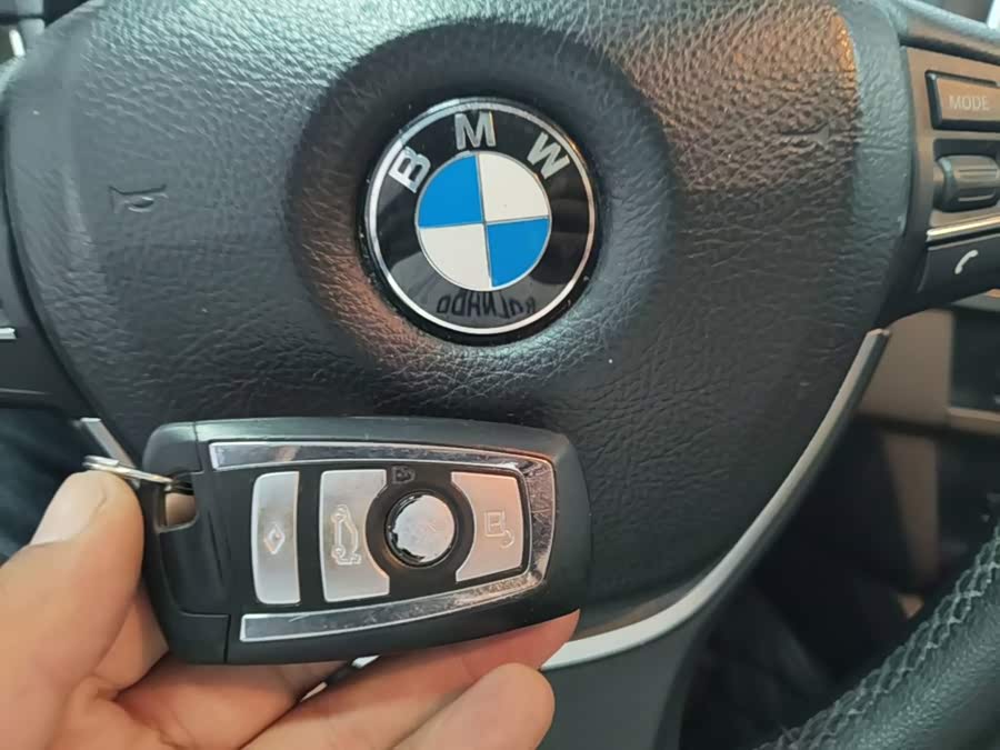 BMW 5 Series 2014 — фото 9