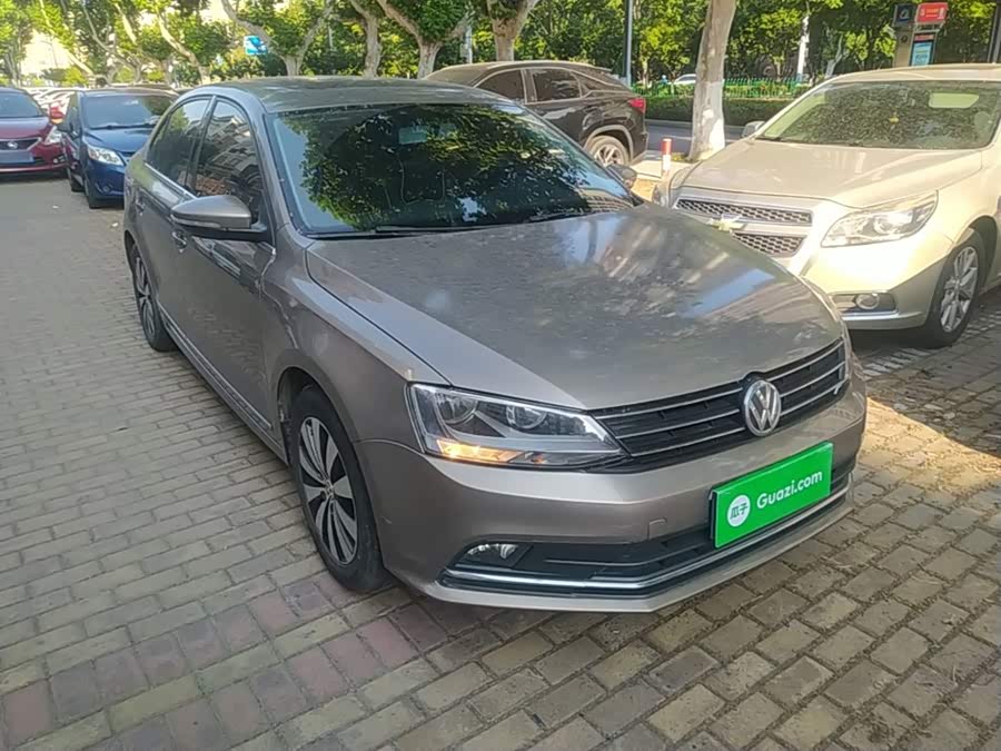 Volkswagen Sagitar 2017