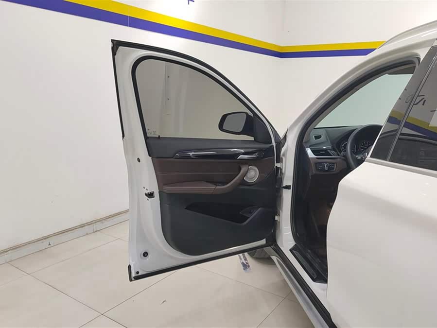 BMW X1 2021