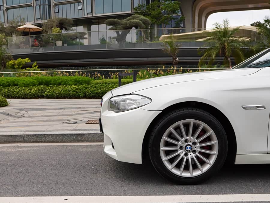 BMW 5 Series 2013 — фото 17