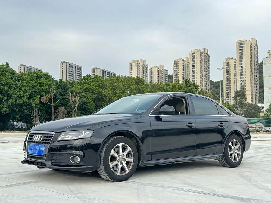 Audi A4L 2011