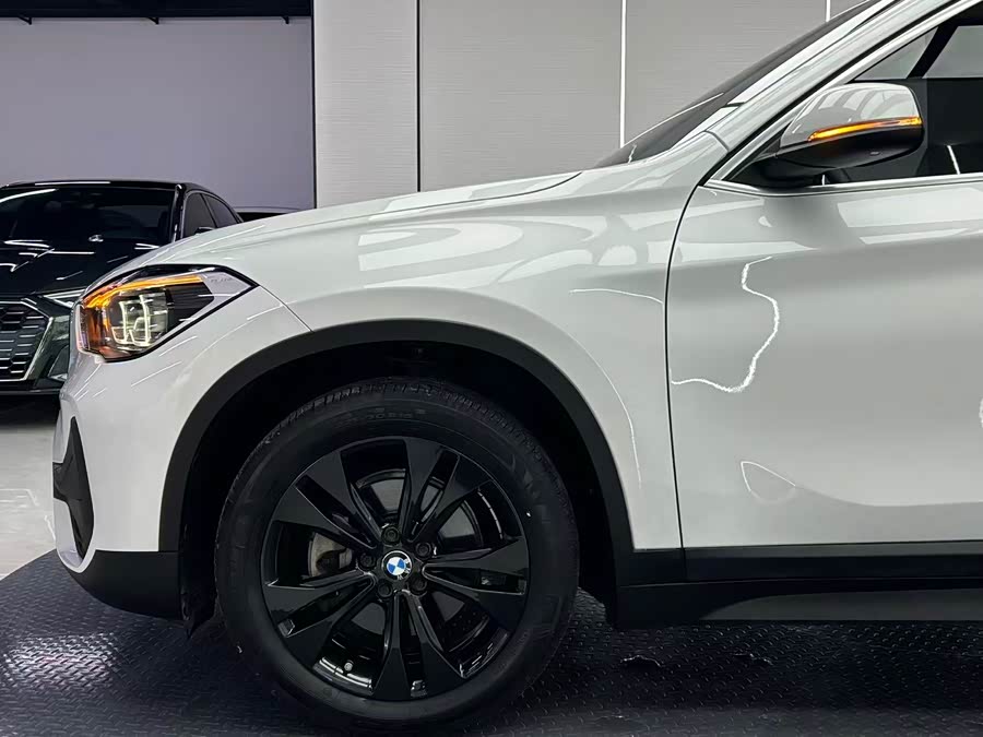 BMW X1 2021 — фото 9
