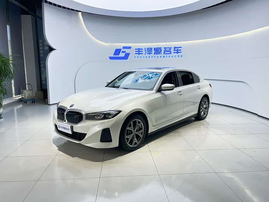 BMW i3 2024