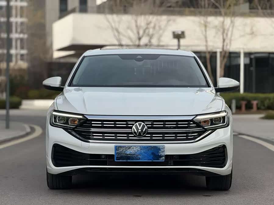 Volkswagen Sagitar 2025