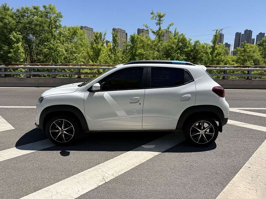 Renault Eno 2019 — фото 11