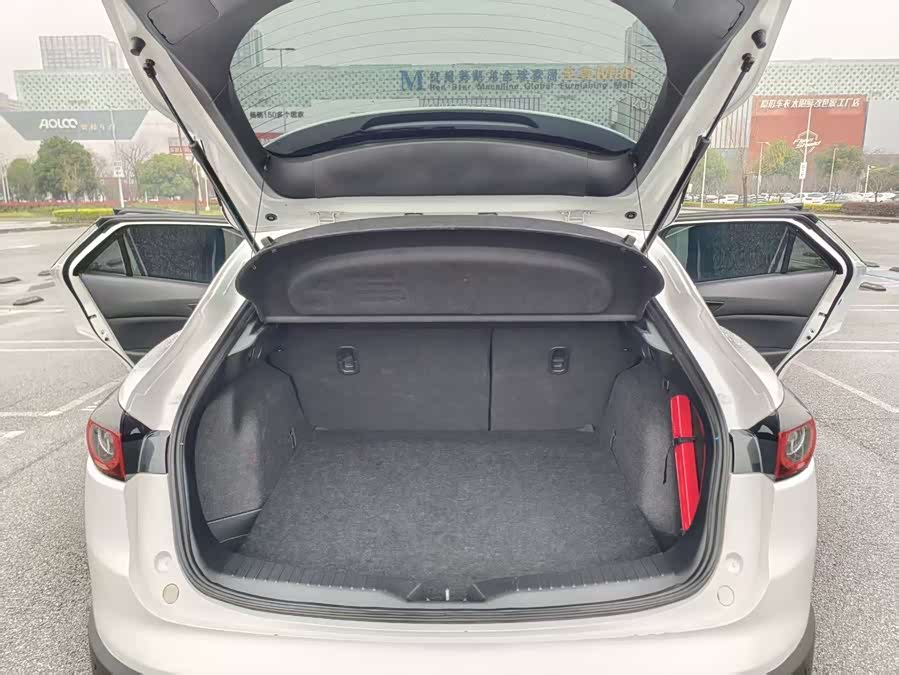 Mazda CX-4 2021