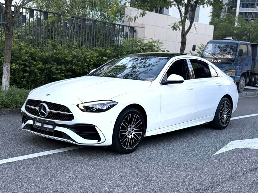 Mercedes-Benz C-Class 2022