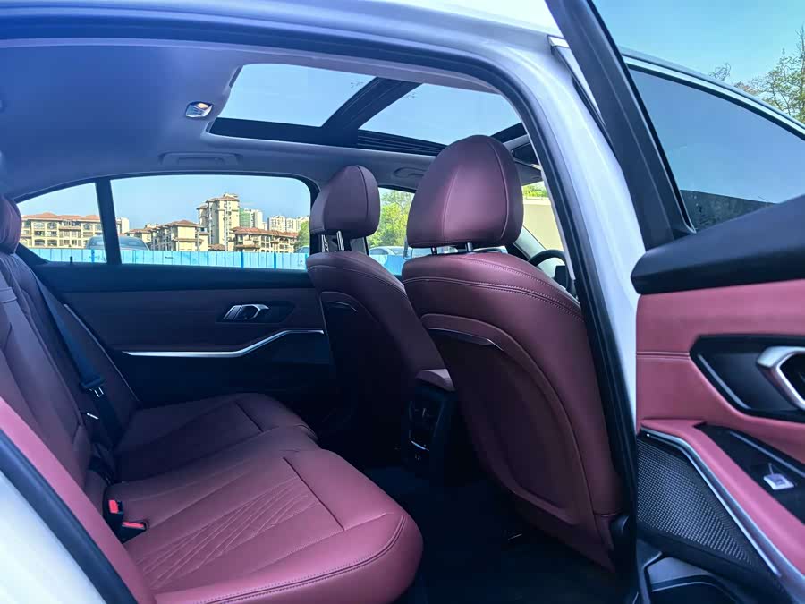 BMW 3 Series 2025