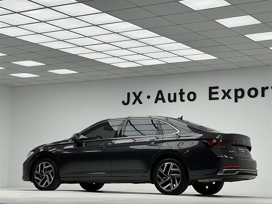 Volkswagen Sagitar 2023