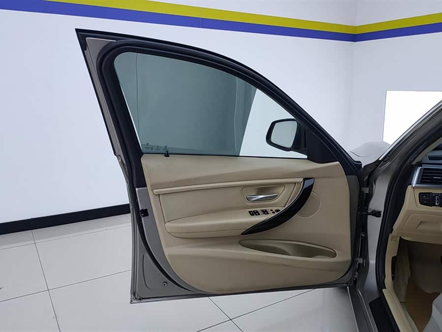BMW 3 Series 2016