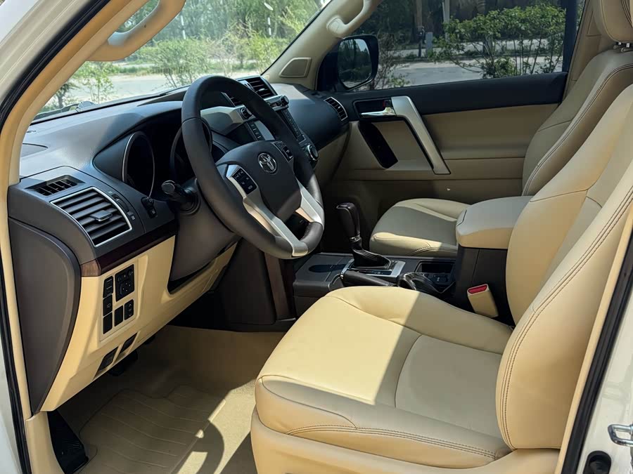 Toyota Prado 2016