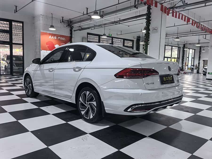 Volkswagen Bora 2023