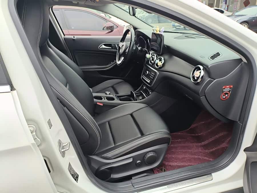 Mercedes-Benz GLA 2017 — фото 20