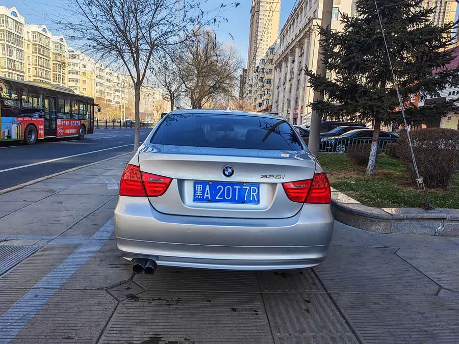 BMW 3 Series 2010