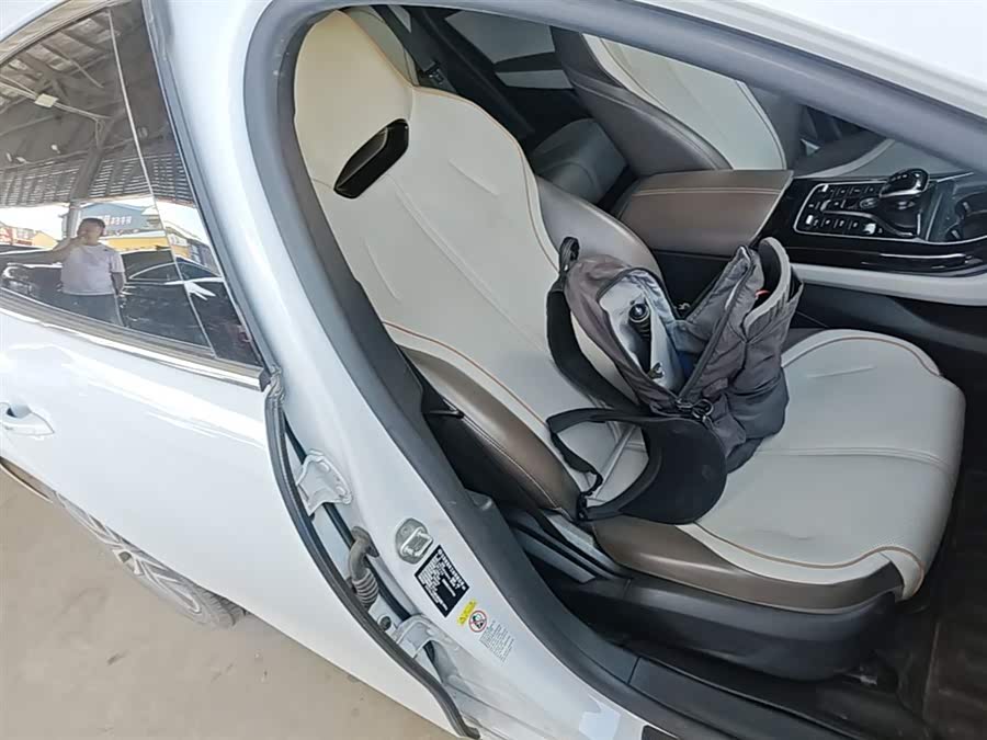 BYD Qin PLUS 2023 — фото 25