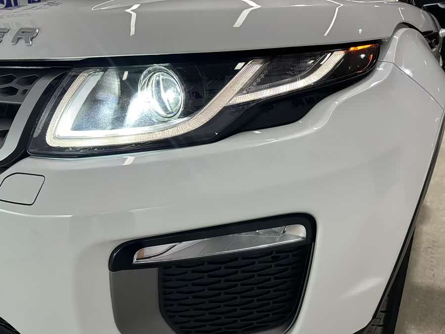 Land Rover Range Rover Evoque 2018 — фото 20