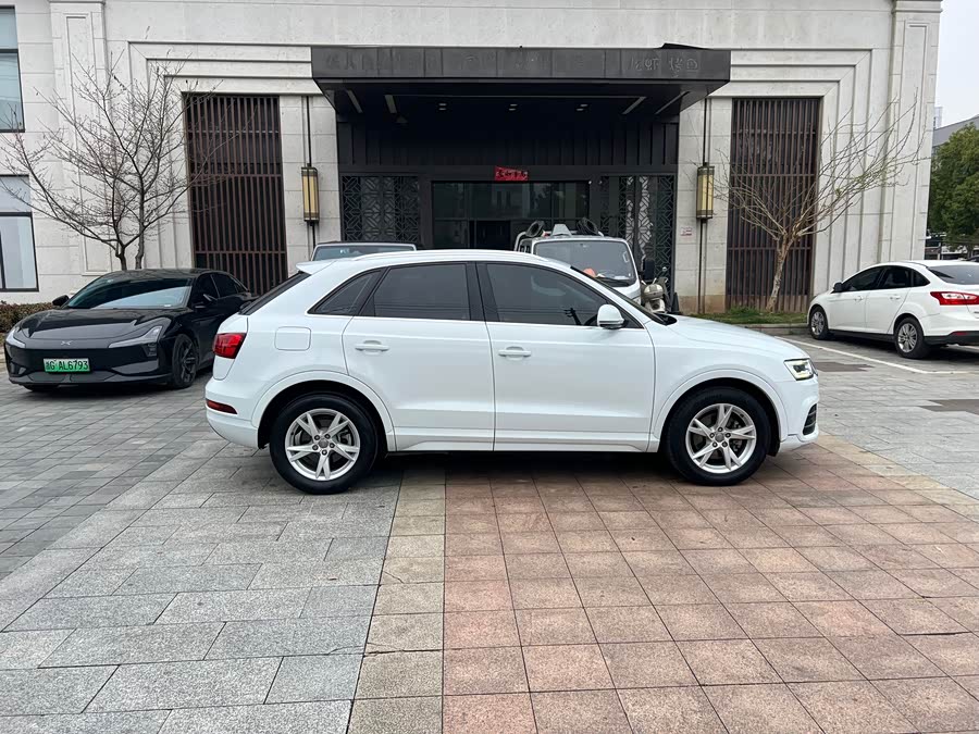 Audi Q3 2018 — фото 13