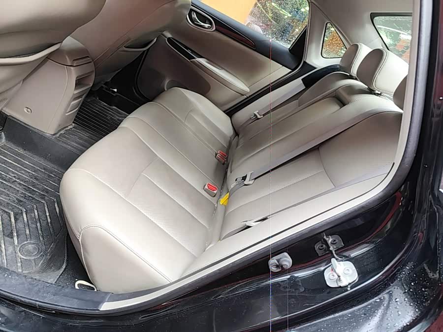 Nissan Sylphy 2018 — фото 17