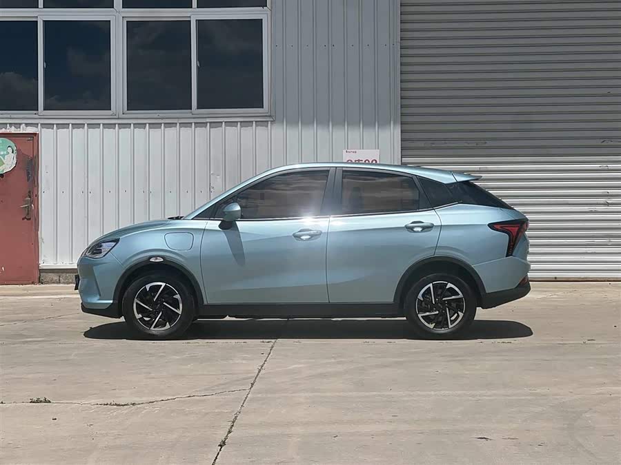 Neta V 2021