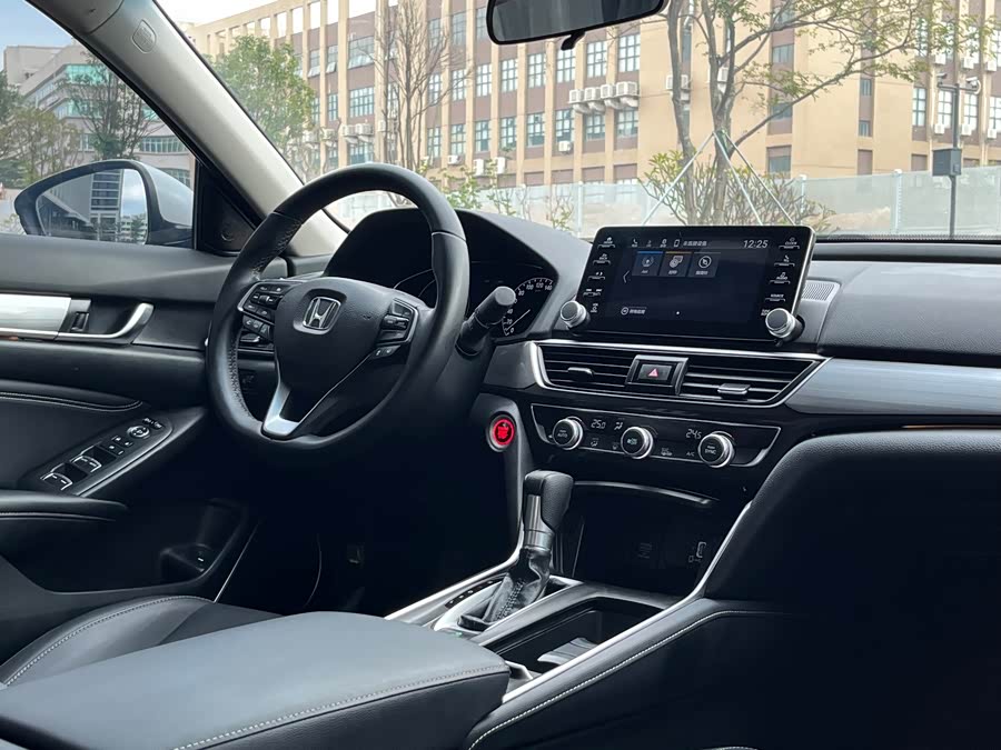 Honda Inspire 2019 — фото 12