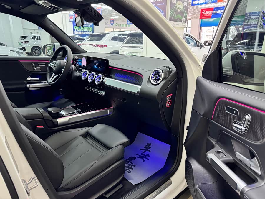 Mercedes-Benz EQB 2024