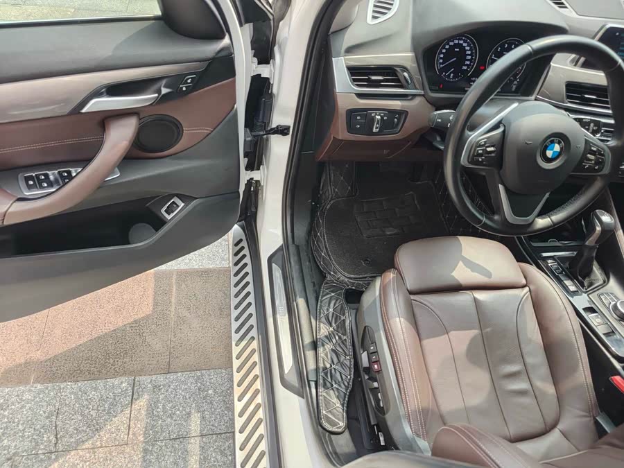 BMW X1 2018 — фото 12