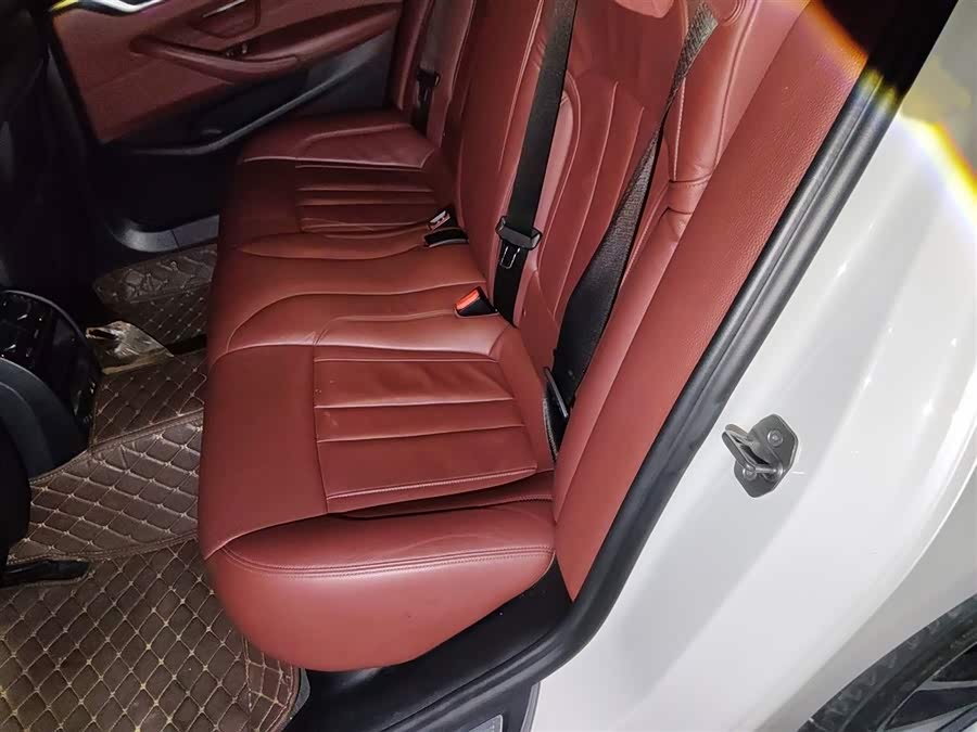 BMW 5 Series 2020 — фото 14