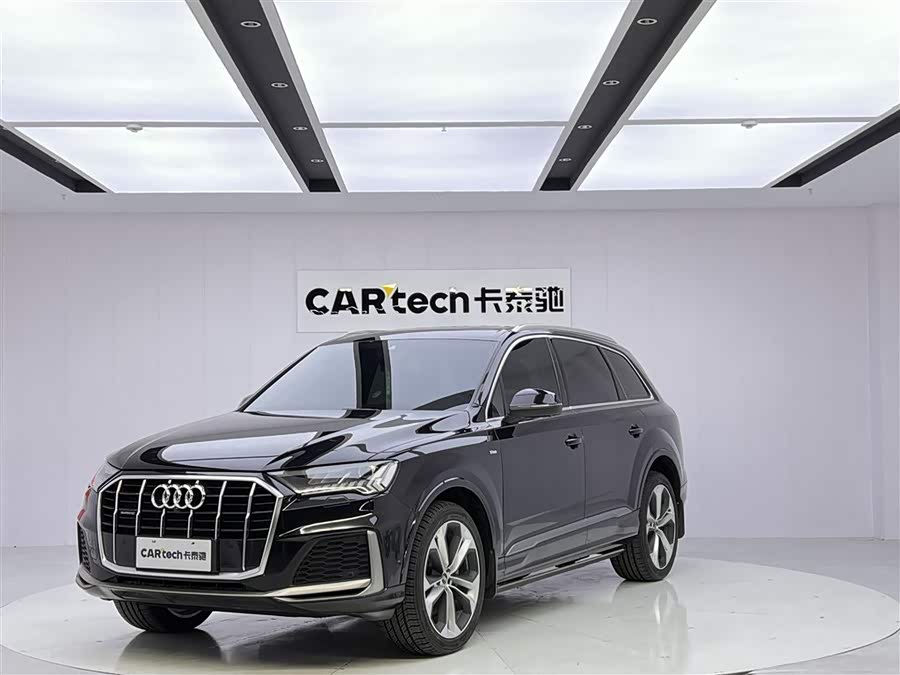 Audi Q7 2021
