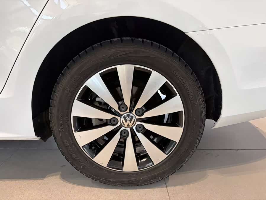 Volkswagen Sagitar 2018 — фото 15