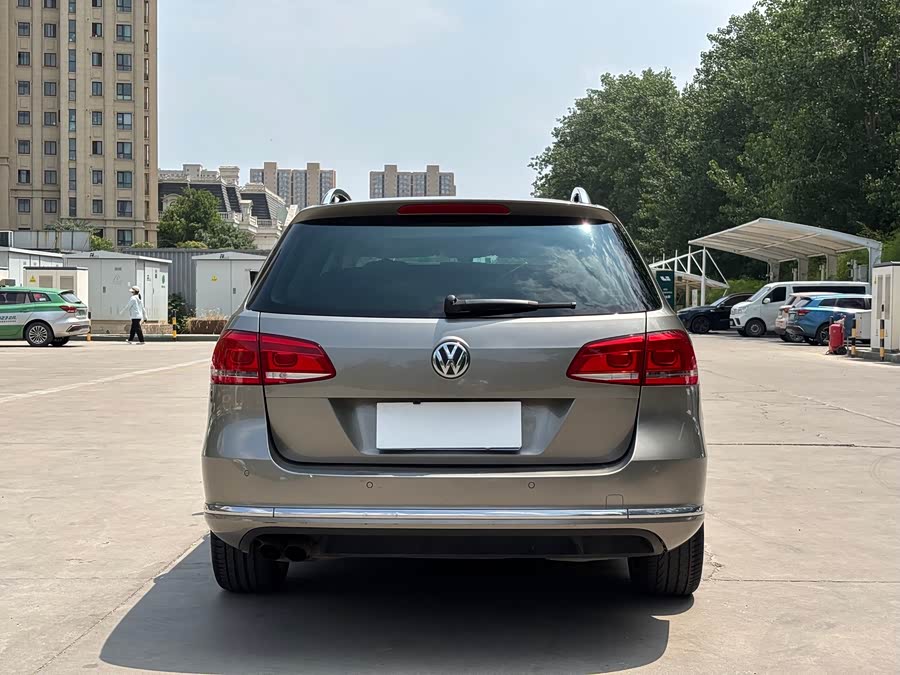 Volkswagen Magotan 2012