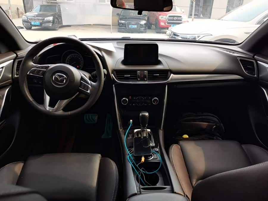 Mazda CX-4 2016 — фото 10
