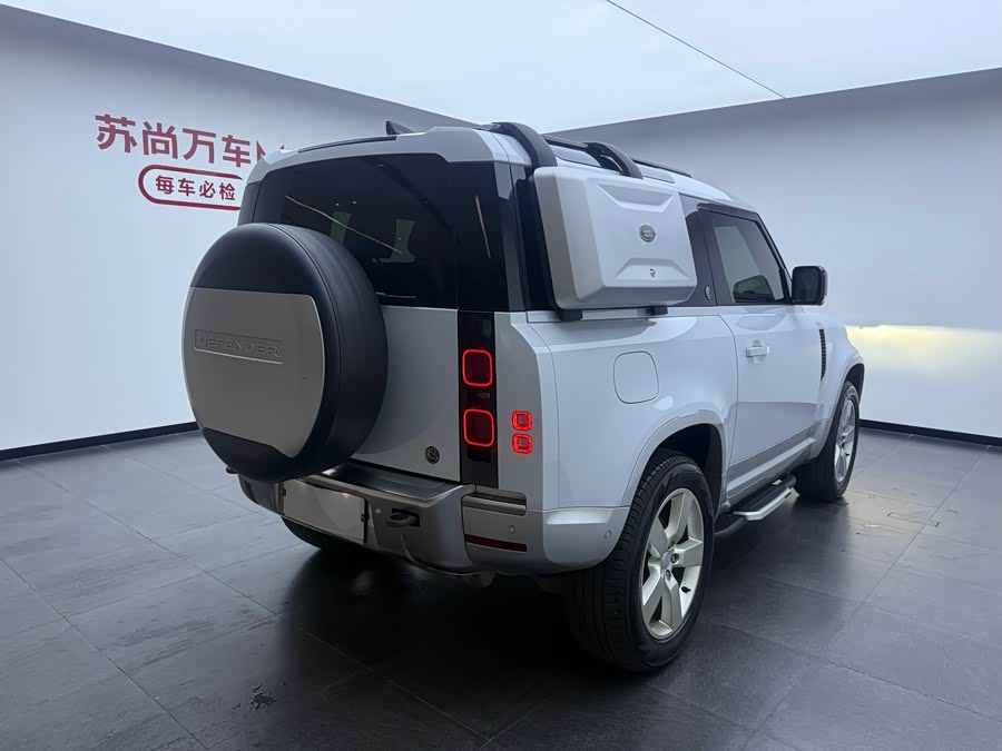 Land Rover Defender 2022