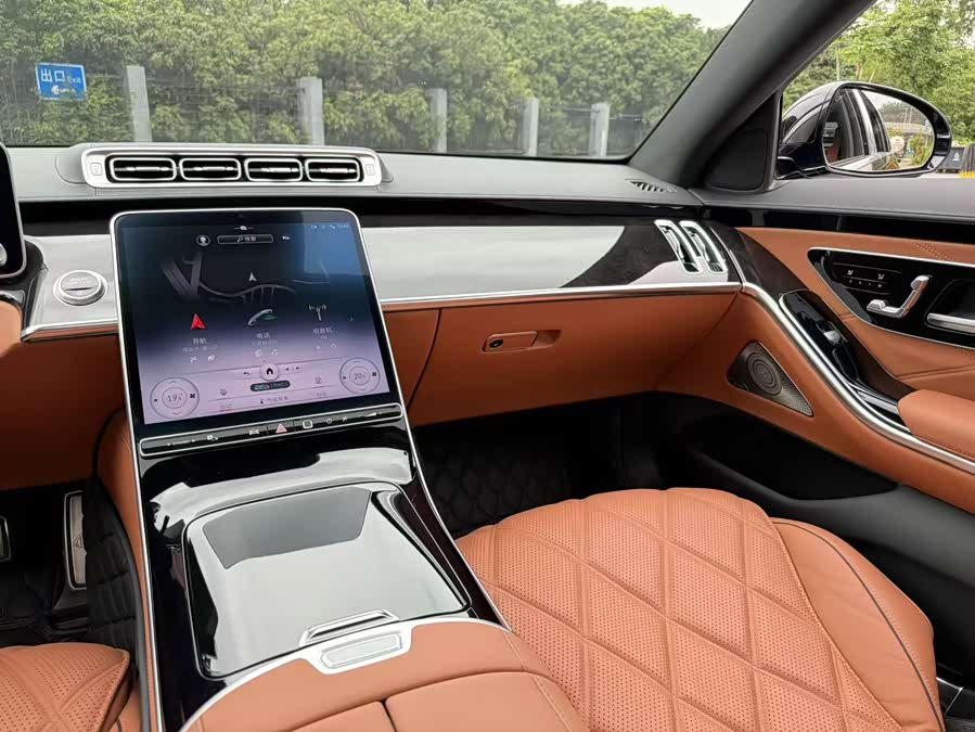 Mercedes-Benz Maybach S-Class 2021 — фото 9