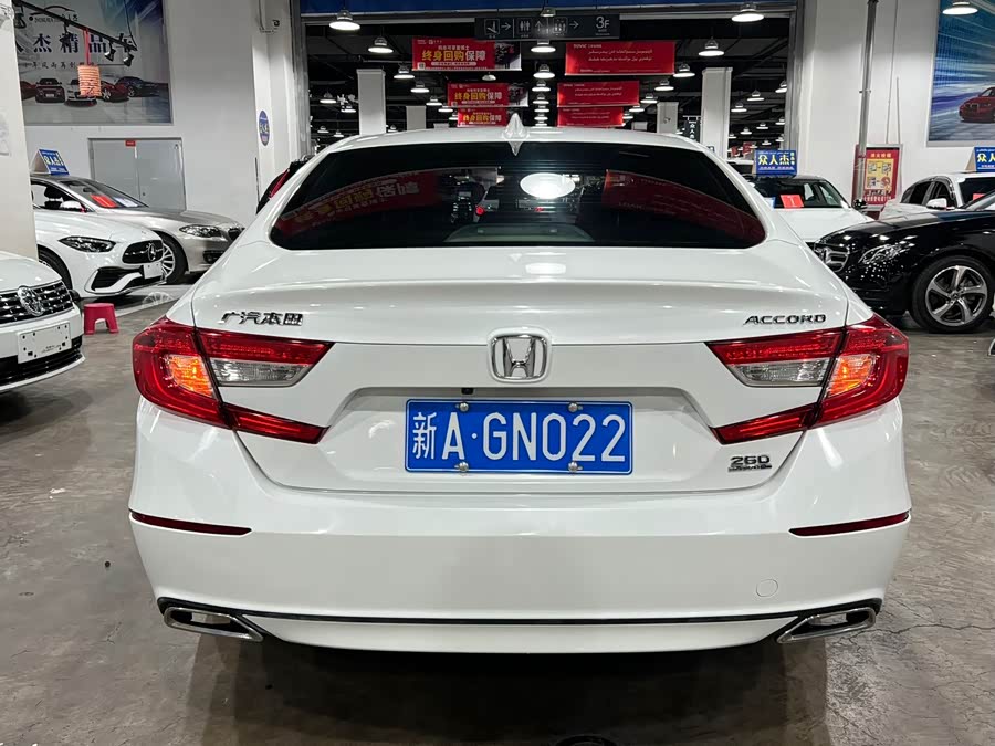 Honda Accord 2018 — фото 8
