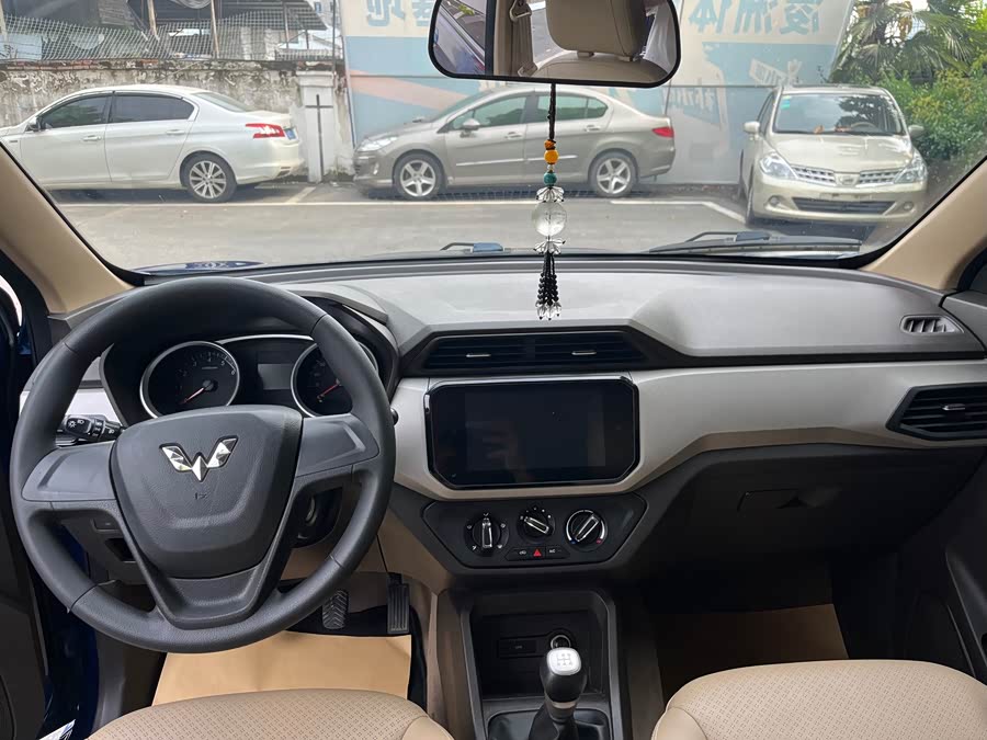 Wuling Hongguang 2018 — фото 12