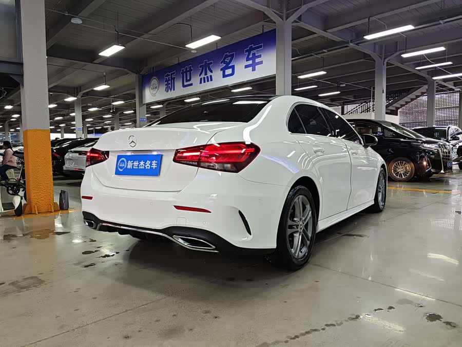 Mercedes-Benz A-Class 2021 — фото 14