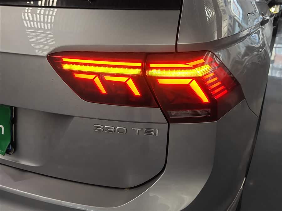 Volkswagen Tiguan L 2022 — фото 8