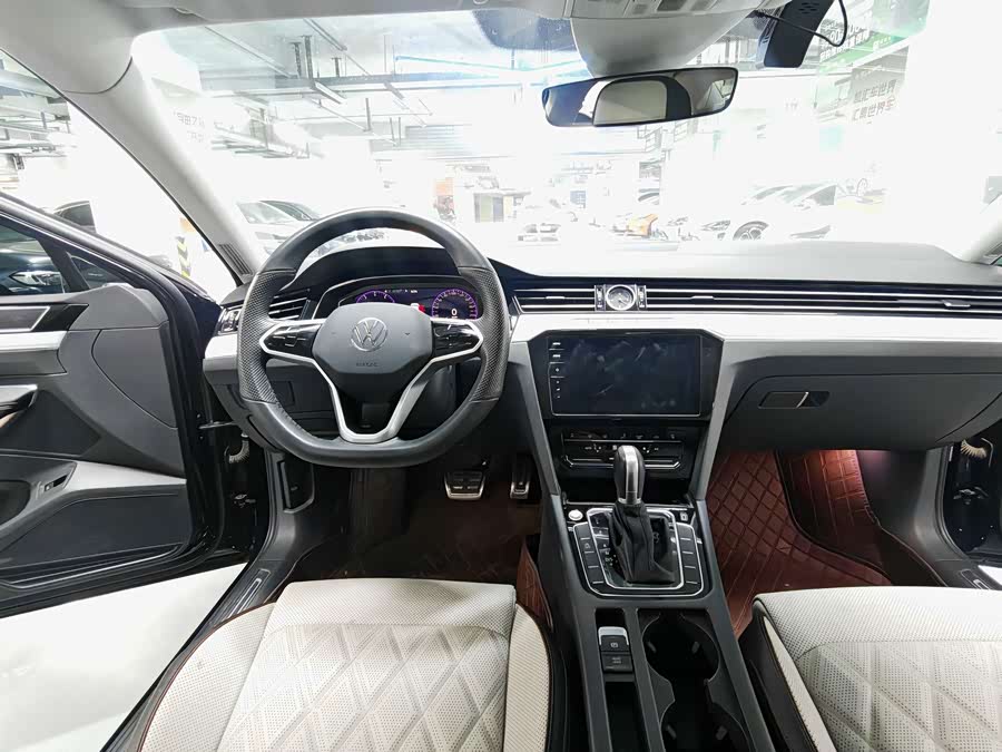 Volkswagen Magotan 2025
