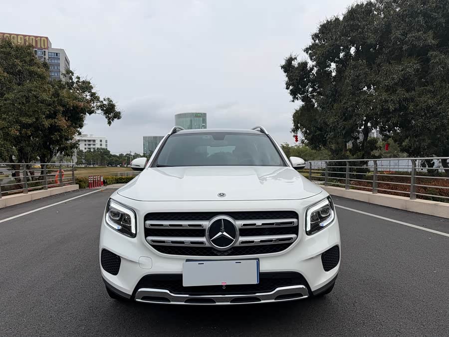 Mercedes-Benz GLB 2021