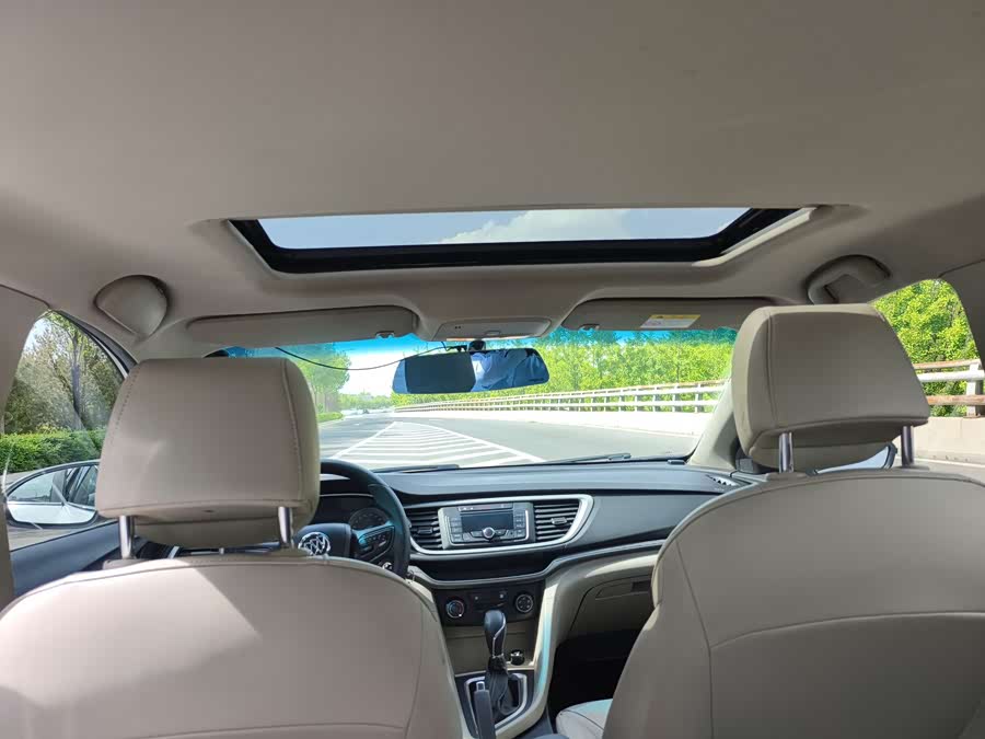 Buick Excelle 2016 — фото 12