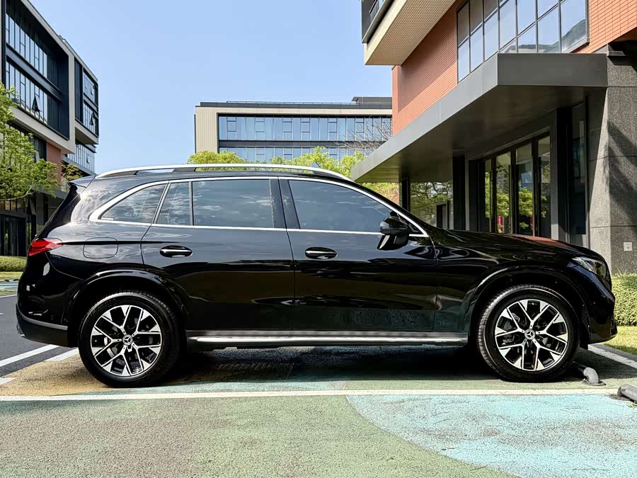 Mercedes-Benz GLC 2023 — фото 17