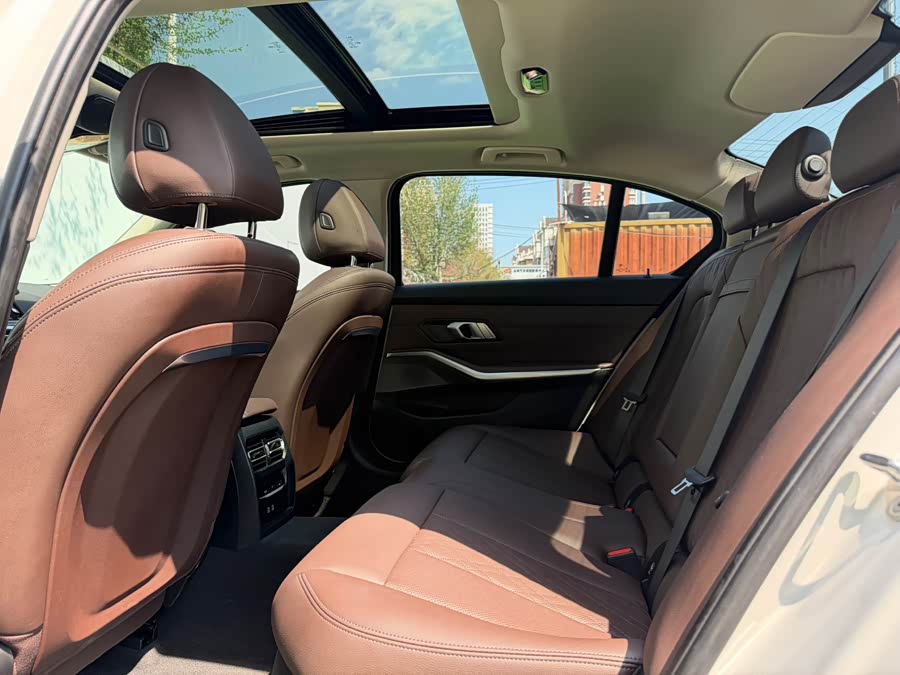 BMW 3 Series 2023