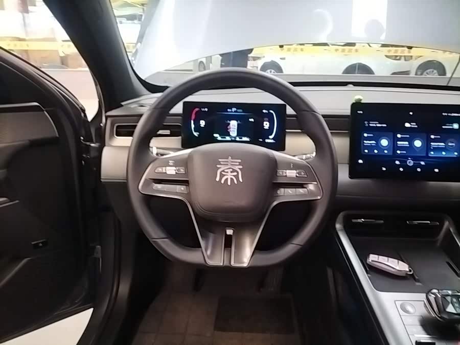 BYD Qin PLUS 2025 — фото 11