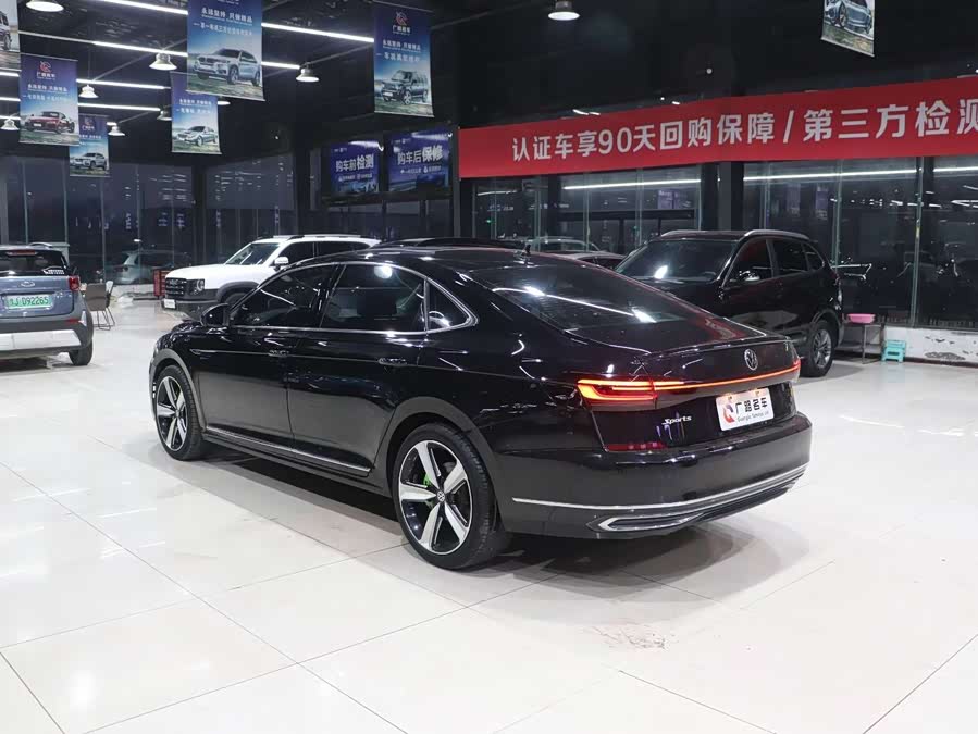 Volkswagen Passat 2023