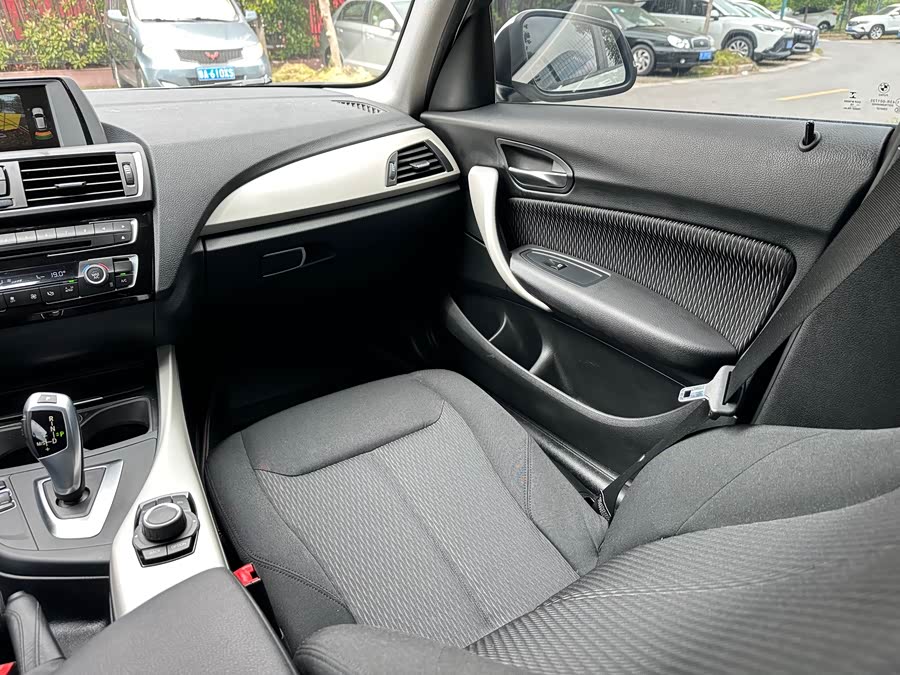 BMW 1 Series 2016 — фото 15