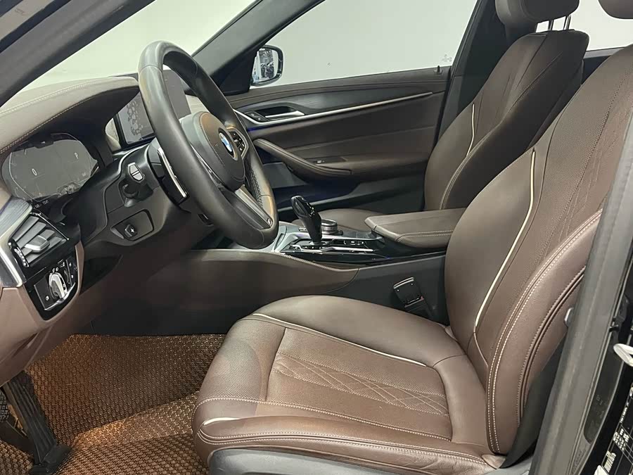 BMW 5 Series 2021