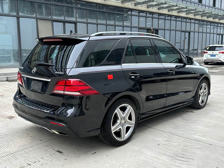 Mercedes-Benz GLE 2015