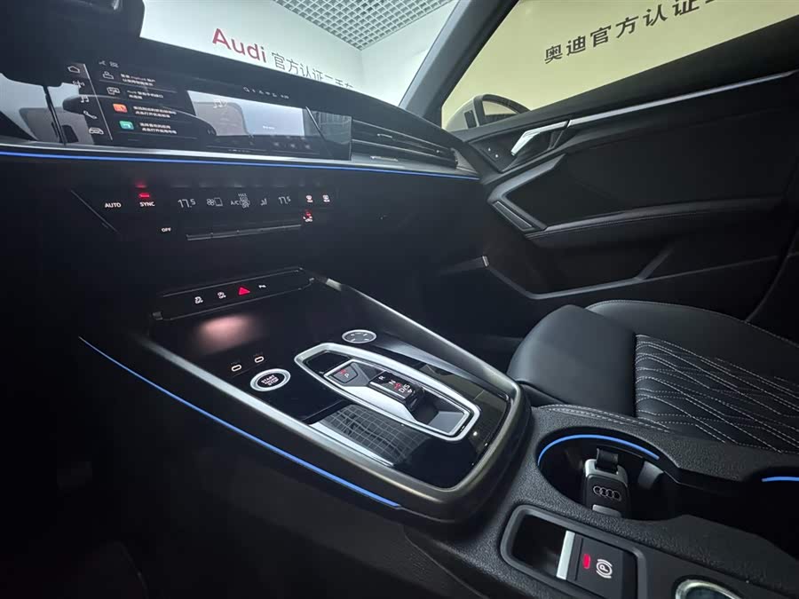 Audi A3 2025 — фото 12